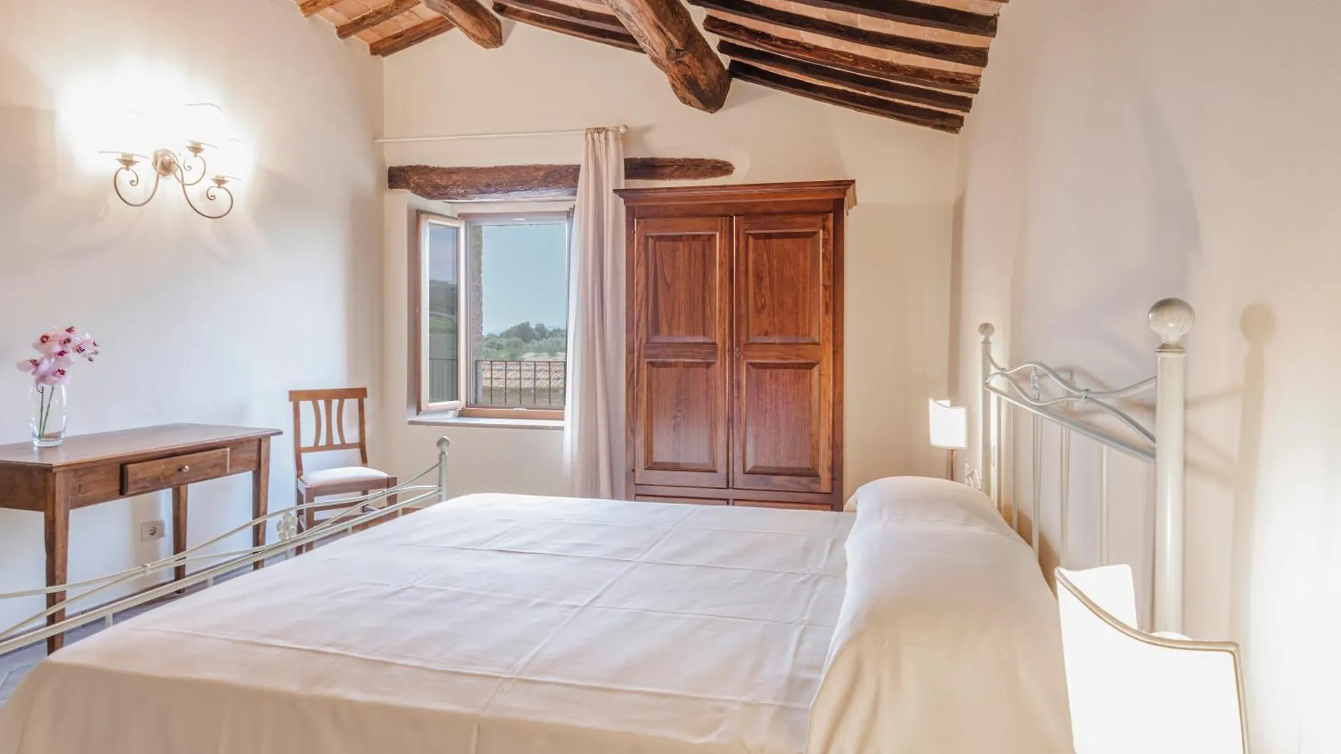 דירות מונטלצ'ינו Antica Grancia Di Quercecchio